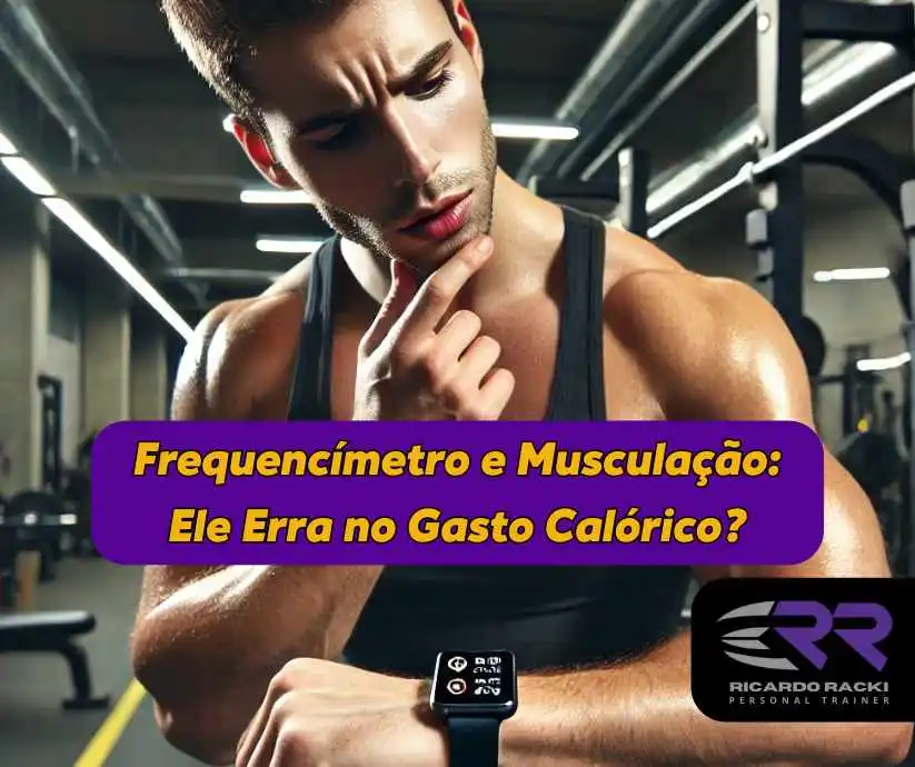 Homem na academia observando seu relógio esportivo com expressão de dúvida, destacando a imprecisão do cálculo de calorias dos frequencímetros em treinos de musculação.